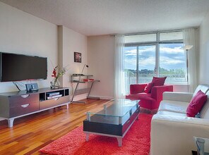 2700 Rue Rufus-Rockhead, Unit SI ID1261780P in Montréal, QC - Building Photo - Building Photo