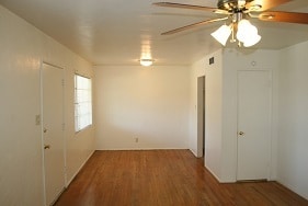 3413 Elcia Dr in Bakersfield, CA - Building Photo - Building Photo