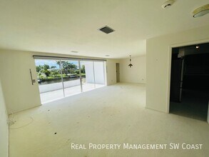 2256 SE 27th St in Cape Coral, FL - Building Photo - Building Photo