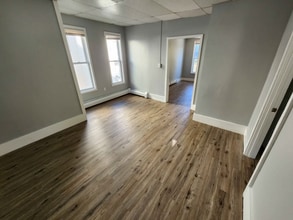 538 Hall St in Manchester, NH - Building Photo - Building Photo