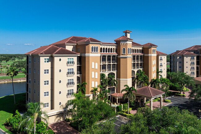 Vista Pointe at Vineyards in Naples, FL - Building Photo - Building Photo