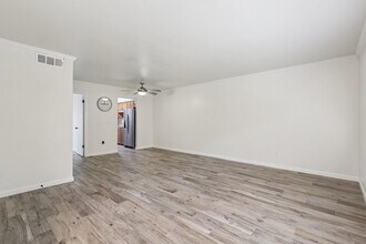 515 Tallowood Rd in Houston, TX - Building Photo - Building Photo