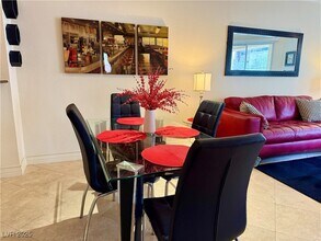270 E Flamingo Rd, Unit 106 in Las Vegas, NV - Building Photo - Building Photo