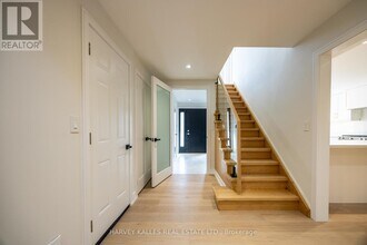 354 Bessborough Dr in Toronto, ON - Building Photo - Building Photo