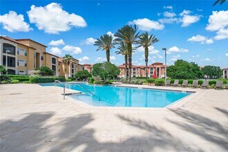 6157 Metrowest Blvd in Orlando, FL - Building Photo - Building Photo