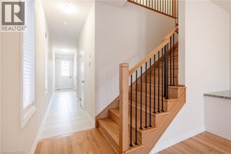 1426 Almonte Dr in Burlington, ON - Building Photo - Building Photo