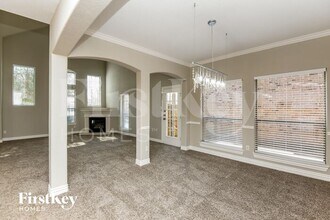 6935 Ponzano in Grand Prairie, TX - Foto de edificio - Building Photo