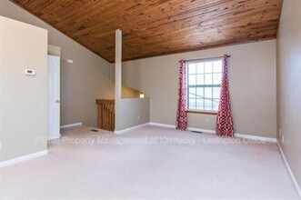 2512 Knightsbridge Ln in Lexington, KY - Building Photo - Building Photo