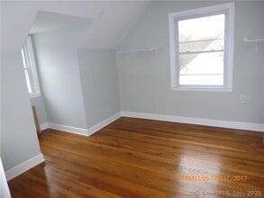 39 Welch St in Hamden, CT - Building Photo - Building Photo
