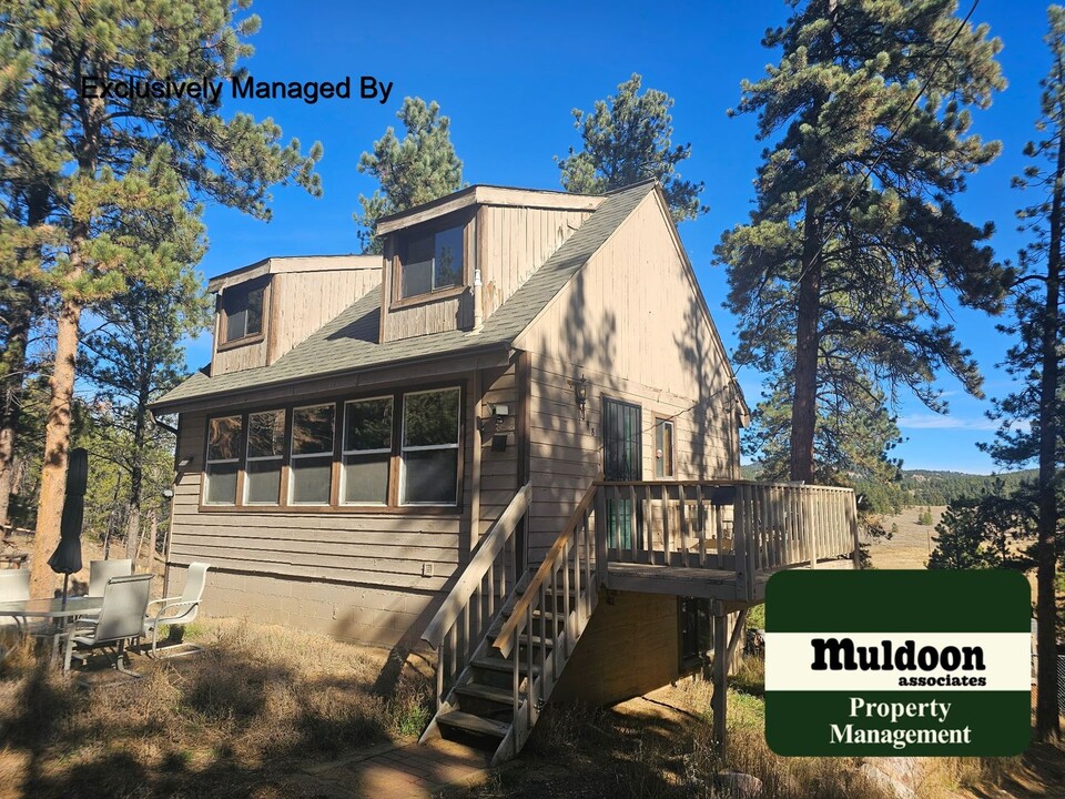 198 Steven Dr in Florissant, CO - Building Photo