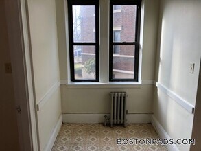 53 Fellsway W, Unit 2 in Medford, MA - Building Photo - Building Photo