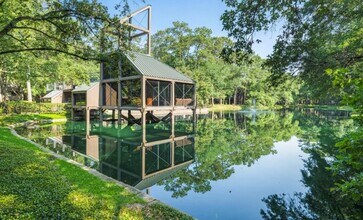 107 Litchfield Ln in Houston, TX - Building Photo - Building Photo