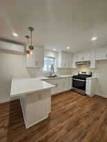 615 Sartori Ave, Unit A Apartments