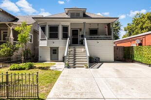 1608 V St in Sacramento, CA - Building Photo