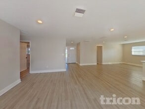 6460 33rd Ave N in St. Petersburg, FL - Building Photo - Building Photo