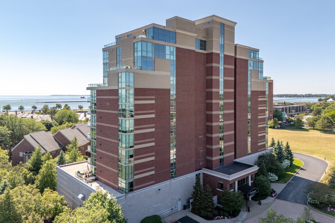 The Pasquale at Waterfront Place in Buffalo, NY - Building Photo