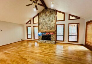 3946 Carriage Gate Dr in Duluth, GA - Building Photo - Building Photo
