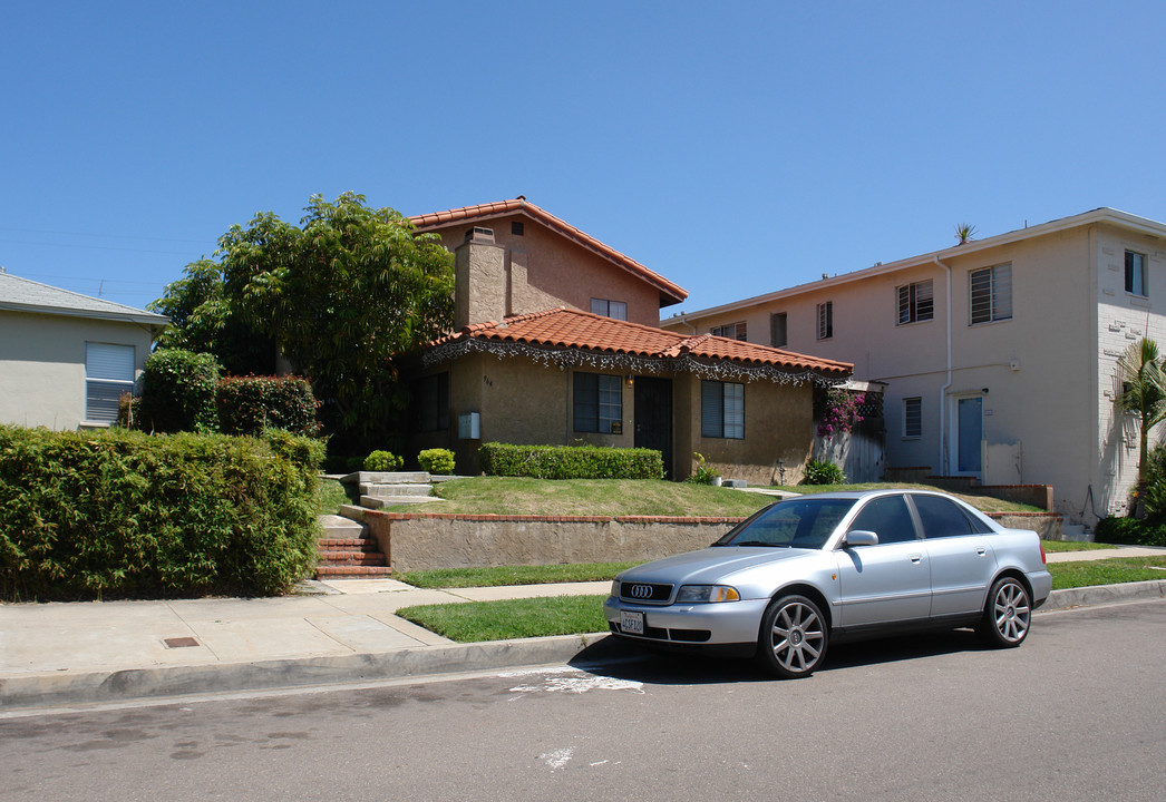 964 Opal St in San Diego, CA - Building Photo