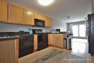 20 River Village Dr in Milford, ME - Building Photo - Building Photo