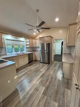 445 N Country Rd in Saint James, NY - Building Photo - Building Photo