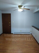 7017 99th St in Chicago Ridge, IL - Building Photo - Building Photo