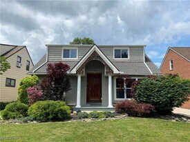 2452 Bromley Rd in University Heights, OH - Building Photo