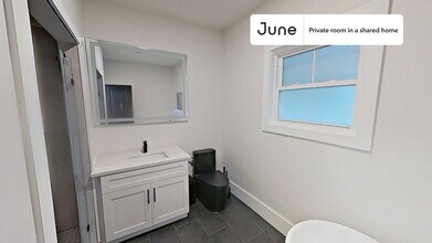 Room in Shared 5 bed/2 bath home in Boston, MA - Building Photo - Building Photo