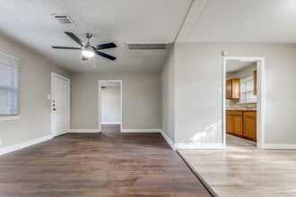 9310 Forest View St in Houston, TX - Building Photo - Building Photo