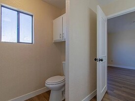 6420 E Tropicana Ave in Las Vegas, NV - Building Photo