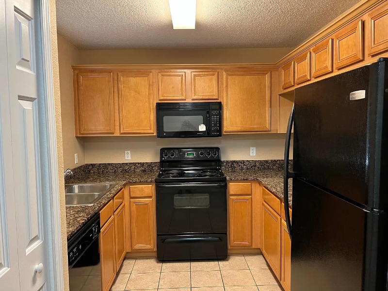 249 Hardcastle Pl in Valrico, FL - Building Photo