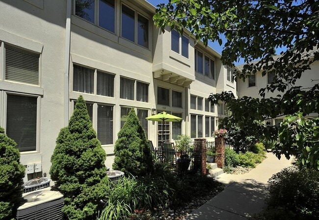 454 S Lafayette St in Denver, CO - Building Photo - Building Photo