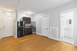 147 E 37th St in New York, NY - Foto de edificio - Building Photo