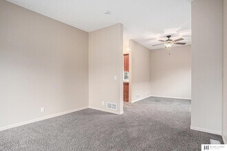 1504 Old Gaelic St in Bellevue, NE - Building Photo - Building Photo