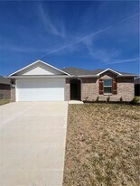 3010 Amarillo Way in Centerton, AR - Building Photo