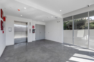 Federal Apartments in Los Angeles, CA - Building Photo - Building Photo