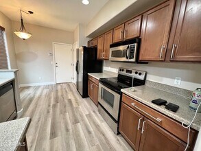 15842 N 73rd Ln in Peoria, AZ - Building Photo - Building Photo
