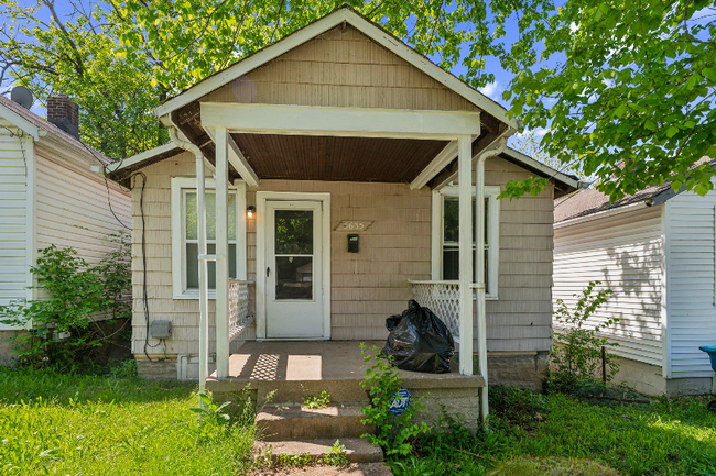property at 5635 Hodiamont Ave