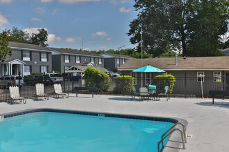 Green Meadows @ 2910 in Augusta, GA - Foto de edificio - Building Photo