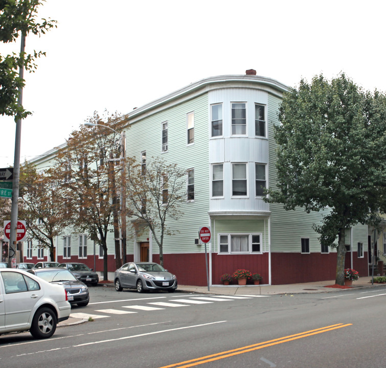 31-33 Portsmouth St in Cambridge, MA - Building Photo