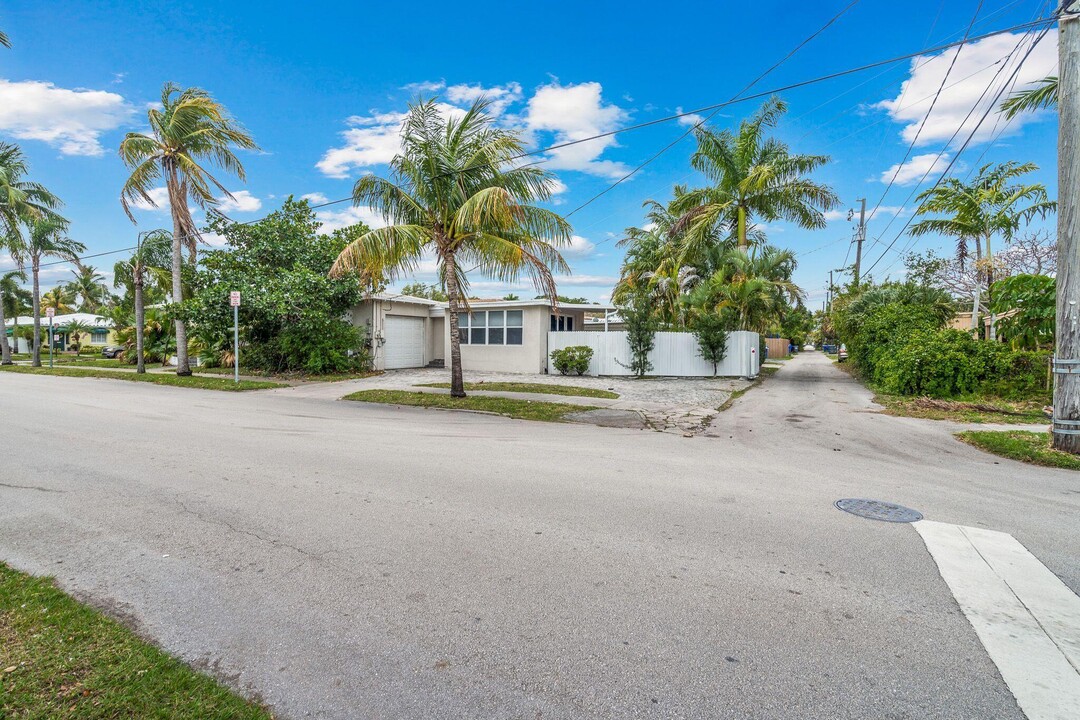 1603 Jefferson St in Hollywood, FL - Building Photo