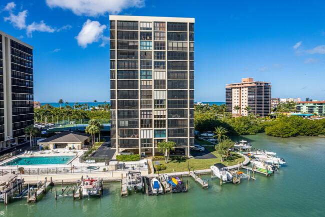 Bay Harbor Club in Bonita Springs, FL - Building Photo - Building Photo