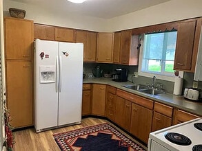 5 Eastmoor Dr in Mount Vernon, OH - Building Photo - Building Photo