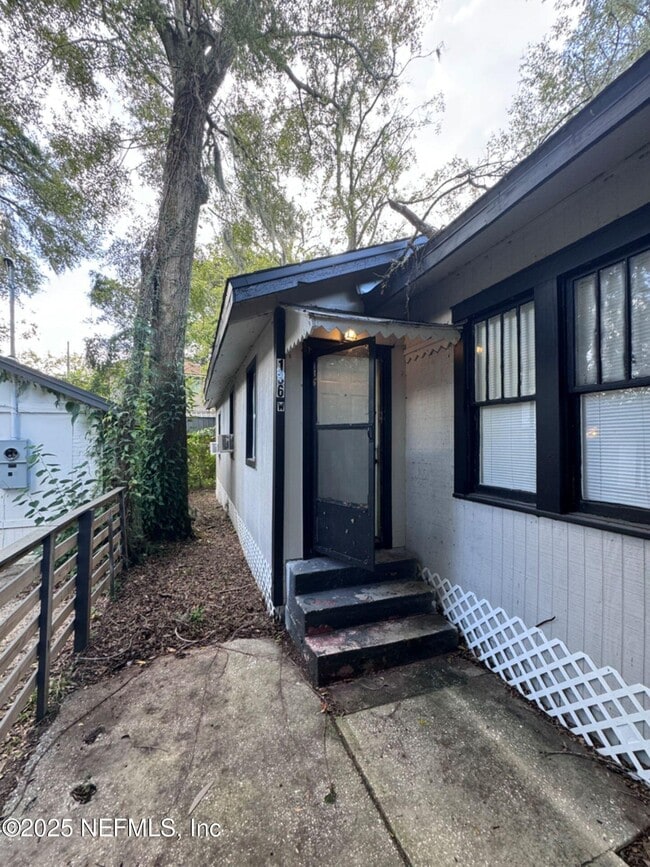 136 W 23rd St in Jacksonville, FL - Building Photo - Building Photo