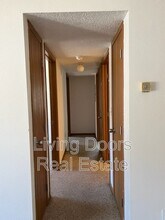 607 S Washington St in Bloomfield, NE - Building Photo - Building Photo