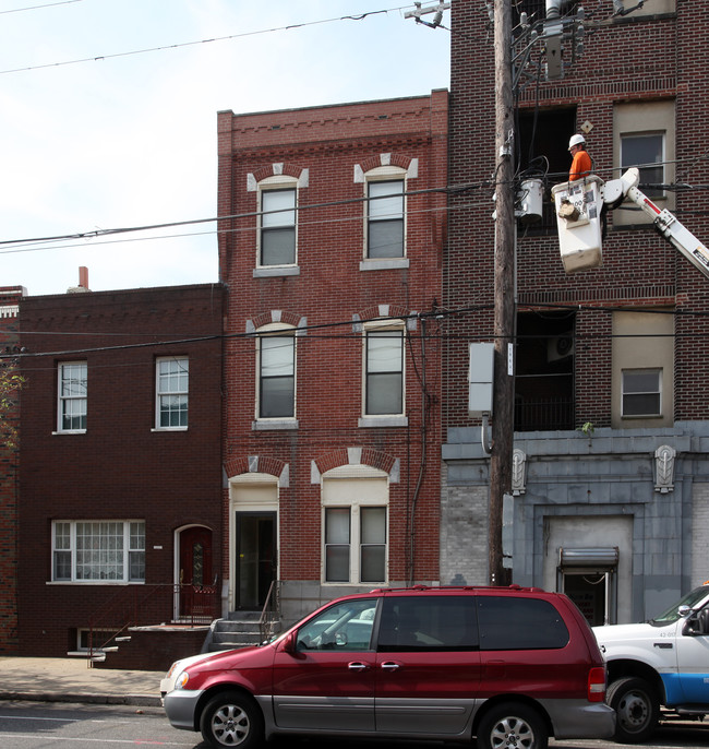 1216 Snyder Ave in Philadelphia, PA - Foto de edificio - Building Photo