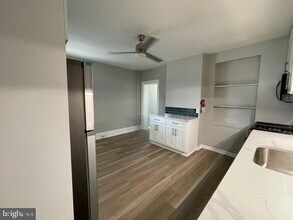 802 E Elm St in Conshohocken, PA - Building Photo - Building Photo