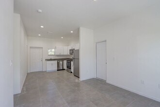 234 Narcissus Ave S in Lehigh Acres, FL - Building Photo - Building Photo