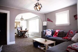 910 NE C St in Pullman, WA - Building Photo