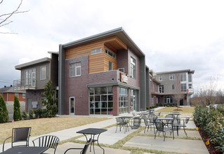 Walden Apartments in Nashville, TN - Foto de edificio - Building Photo