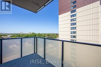 3030 Pharmacy Ave in Toronto, ON - Building Photo - Building Photo